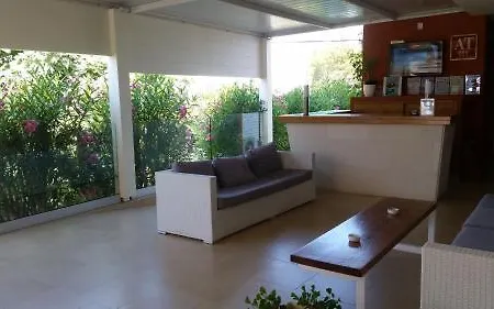 Vista Al Puerto アパートホテル San José